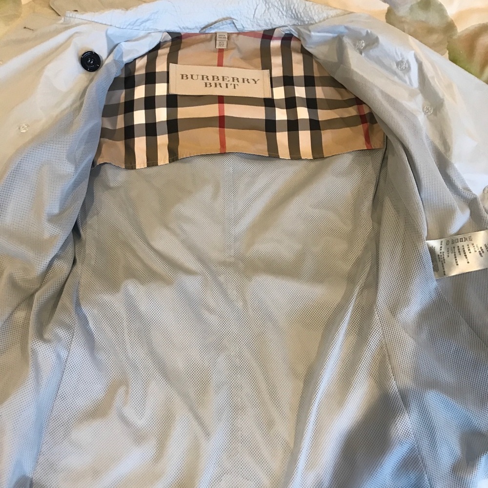 🔴SOLD🔴Burberry windbreaker - Picture 6 of 8